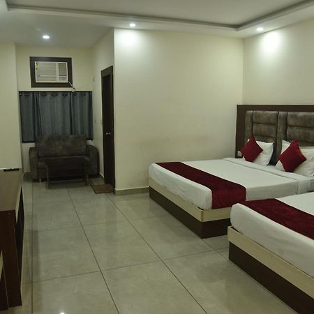 Satya Residency Hotel Katra  Buitenkant foto