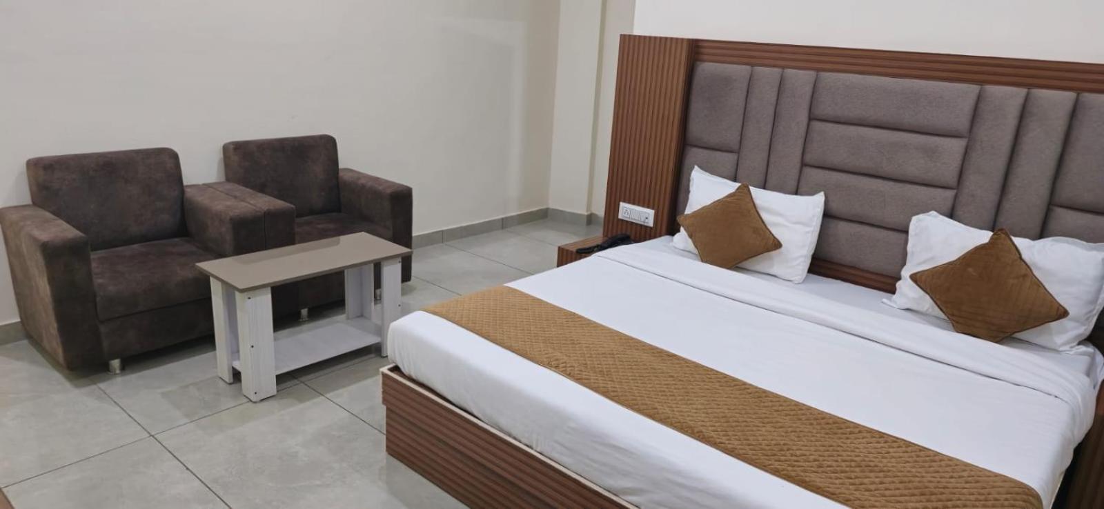 Satya Residency Hotel Katra  Buitenkant foto