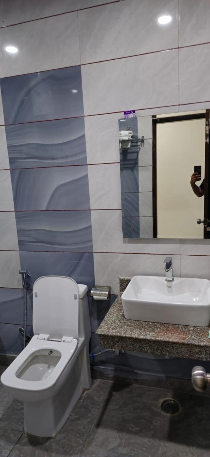 Satya Residency Hotel Katra  Buitenkant foto