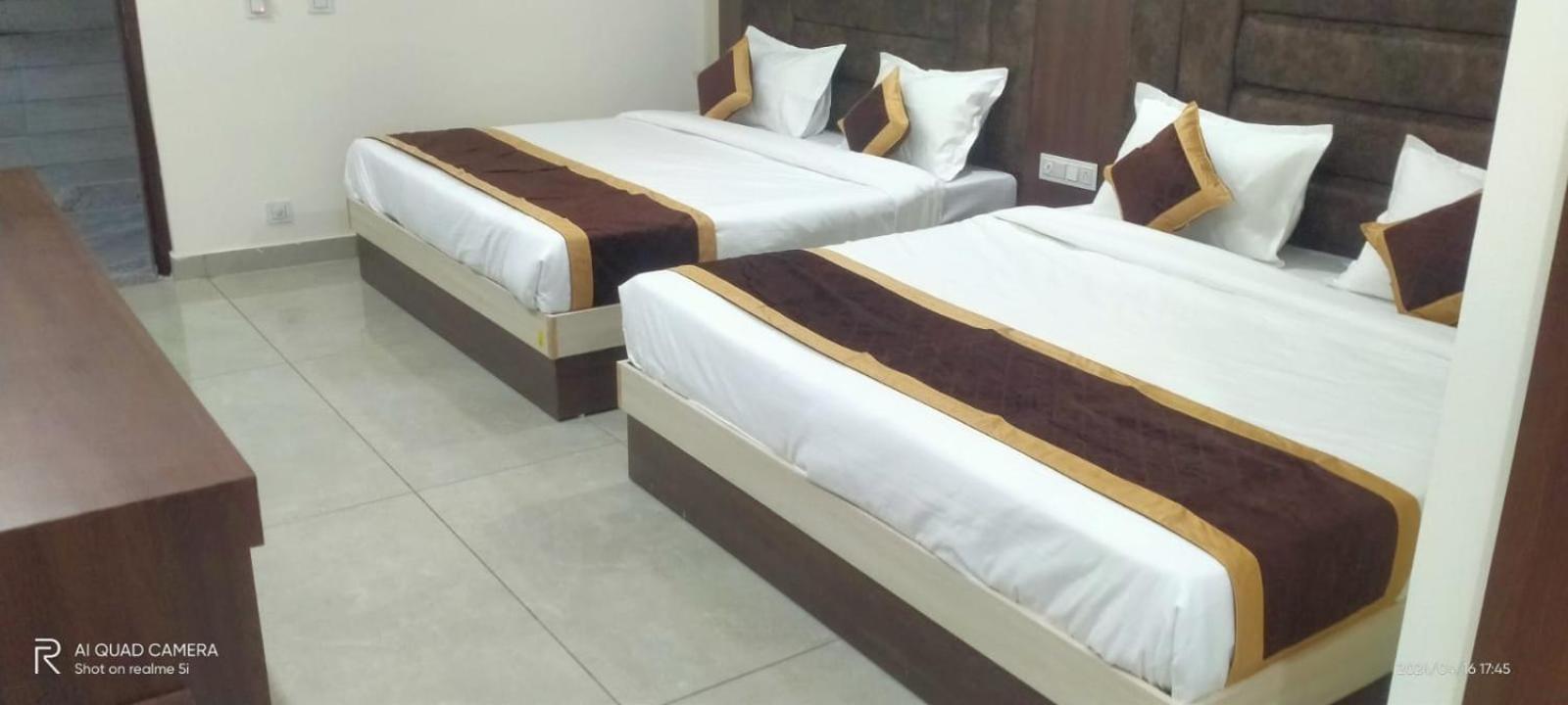 Satya Residency Hotel Katra  Buitenkant foto