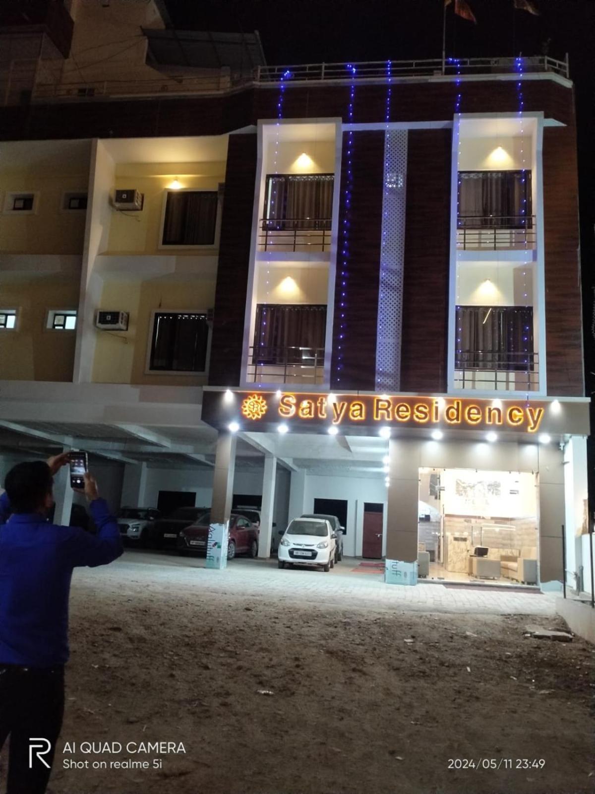 Satya Residency Hotel Katra  Buitenkant foto