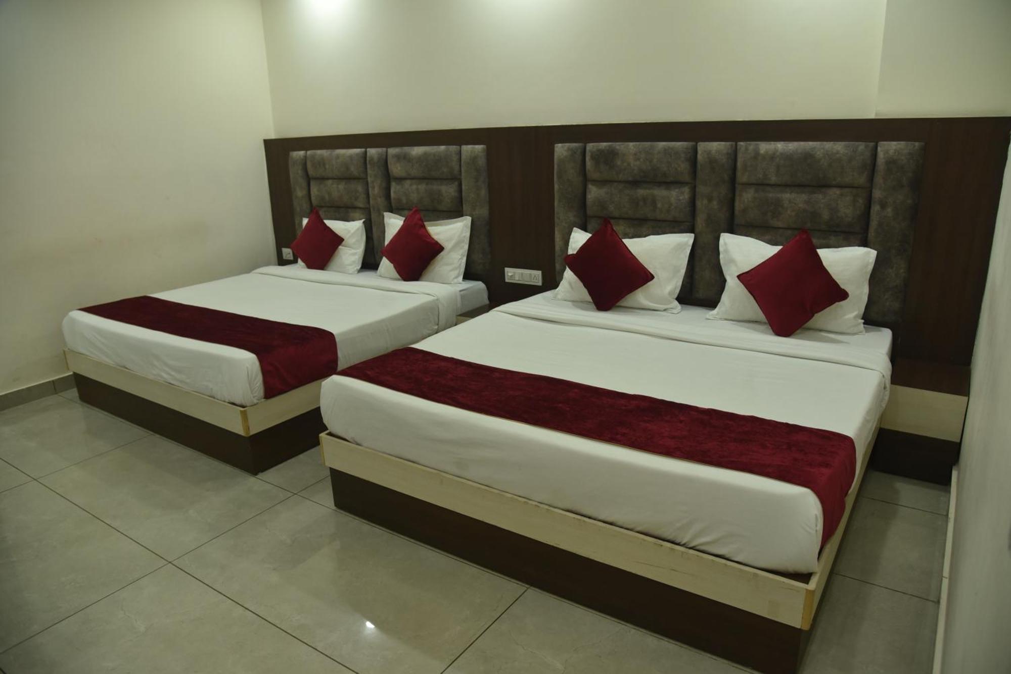 Satya Residency Hotel Katra  Buitenkant foto