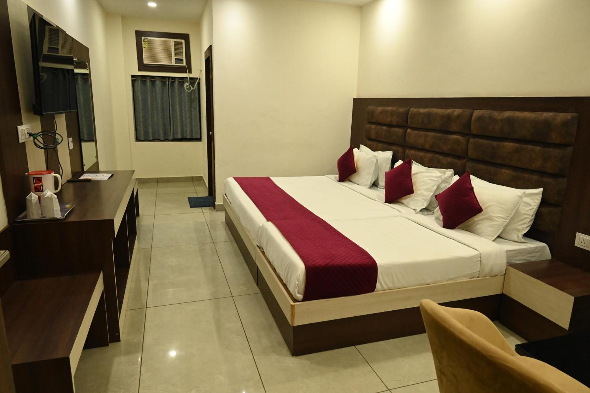 Satya Residency Hotel Katra  Buitenkant foto